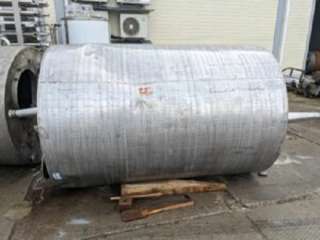 Емкость нержавеющая, объем 2 куб.м., вертикальная, термос, инв 2258