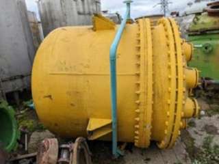 Реактор эмалированный, объем 2 куб.м., рубашка, мешалка, инв 2155