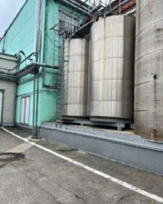 Емкости нержавеющие, объем -30 куб.м., вертикальные, термос