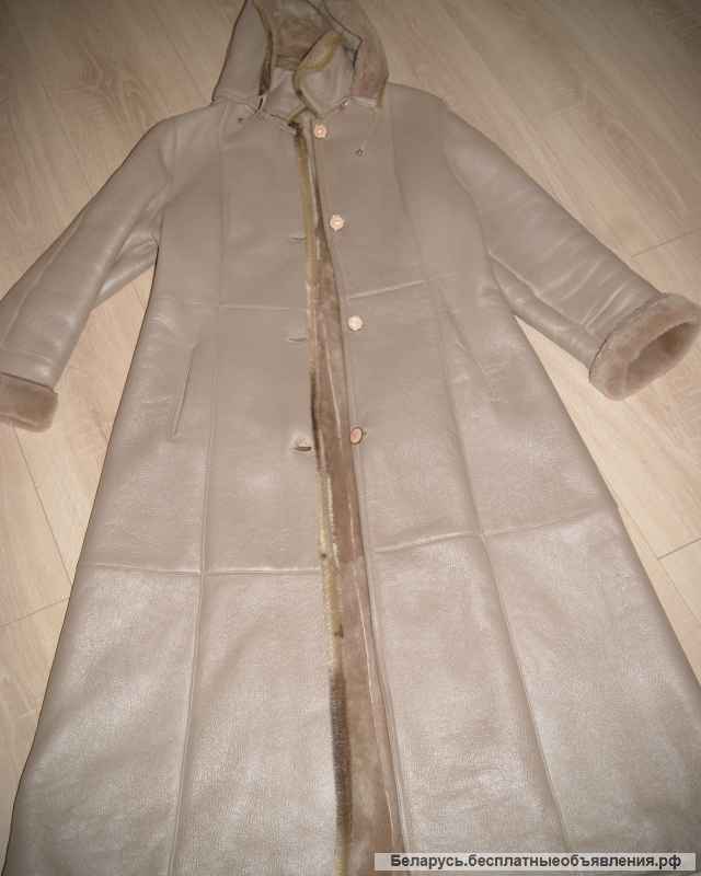 Женскую дубленку