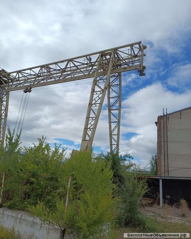 Козловой кран 32т