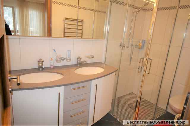 GOLF C, элитная 2.5-комнатная квартира в тихом месте, с камином и большим балконом, Лейкербад, Швейц