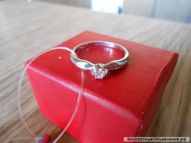 Серебряное кольцо с фианитом, новое, 17,5 размер