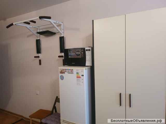 Сдаю на длительный срок студию со всеми удобствами