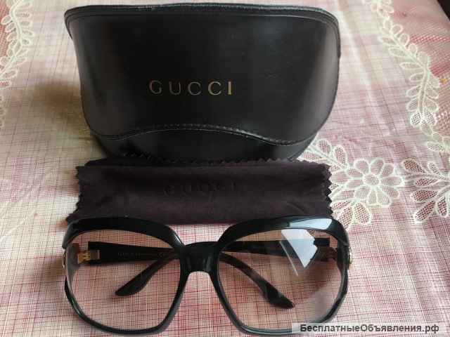 Солнцезащитные очки женские Gucci