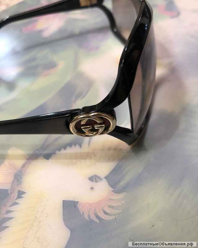 Солнцезащитные очки женские Gucci