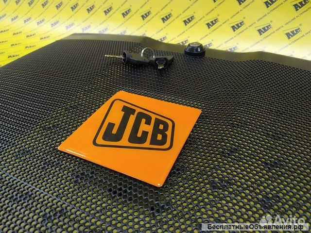 Решетка радиатора 4CX JCB 332/Y8581