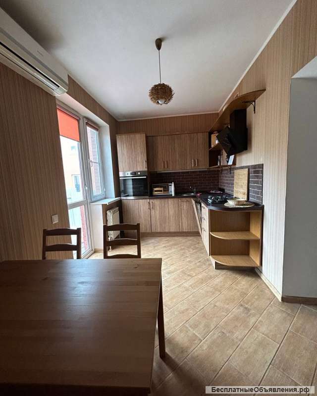 Двухэтажный дом в центре