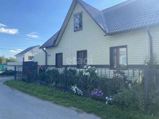 Дом в двухквартирном доме в районе Сельмаша