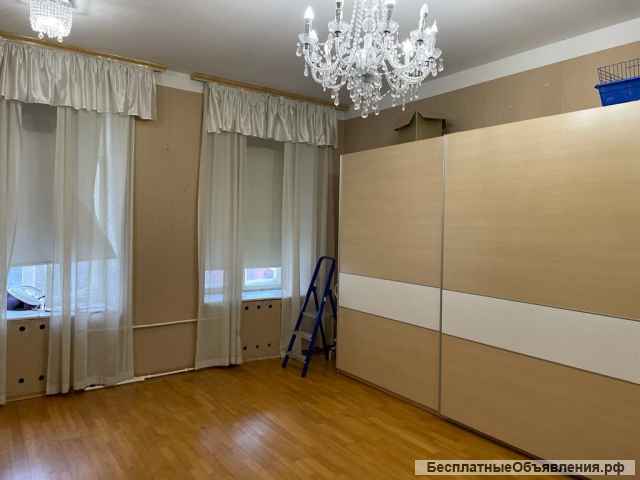 4-к. квартира, 168,2 м², 2/6 эт.