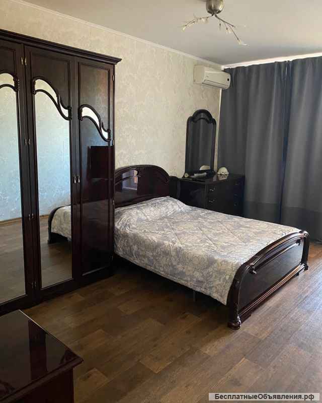 3х ком. квартиру ул. Кропоткина, 96/1 м. Гагаринская