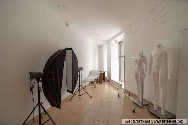 Нежилое помещение 196.2 м²