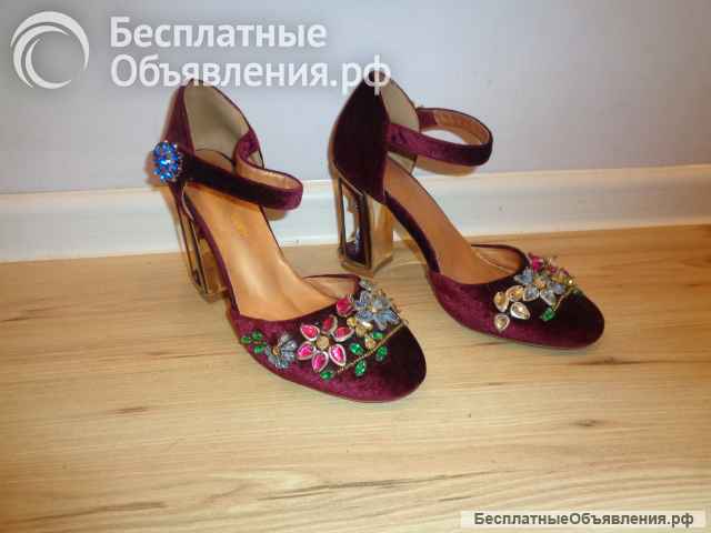 Женская обувь размер 40