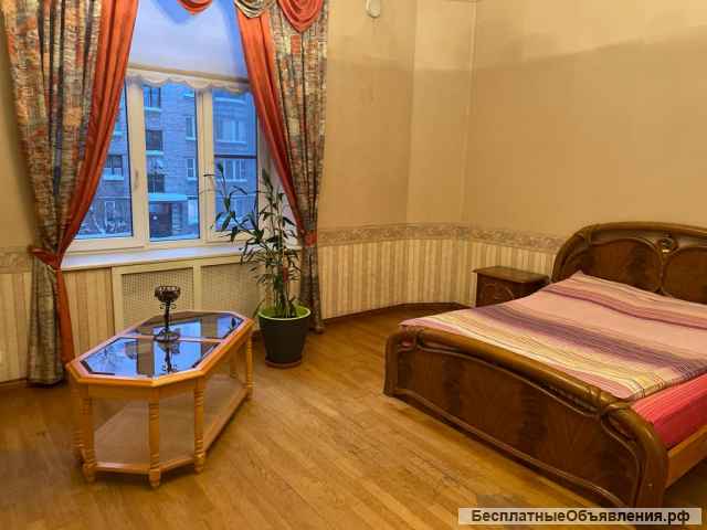 3-к. квартира, 109 м², 2/5 эт.