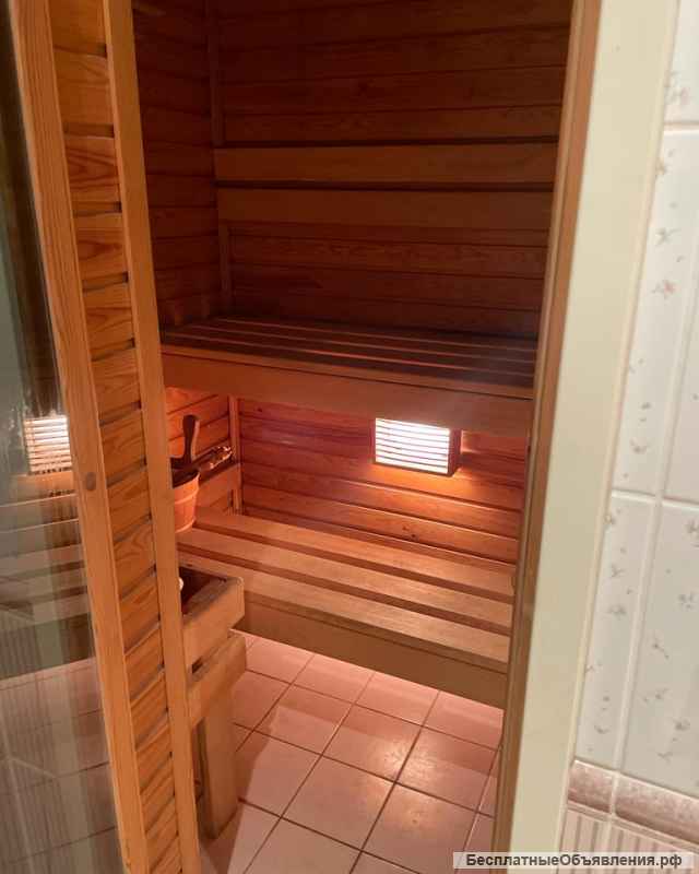 3-к. квартира, 109 м², 2/5 эт.