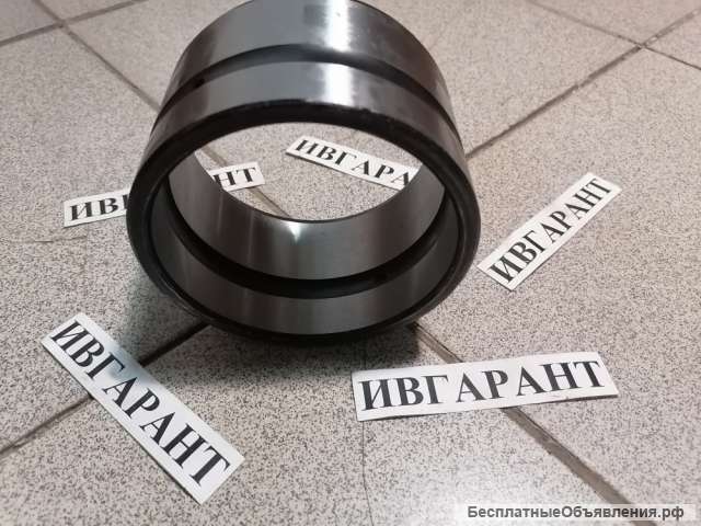 4443885 Втулка 4443885