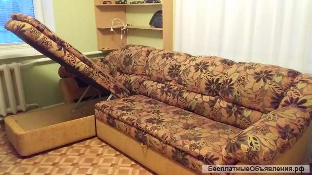 Отдам диван