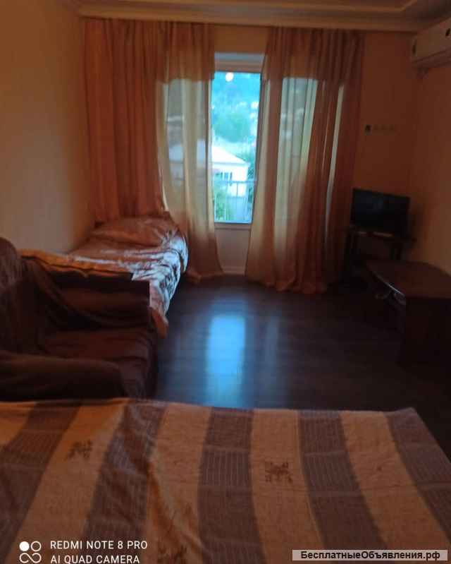 Сдаю однокомнатную квартиру в Гагре