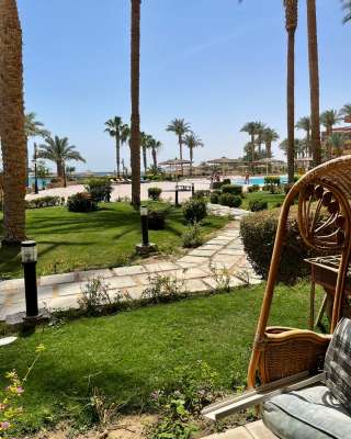 Квартира с частным пляжем в Хургаде