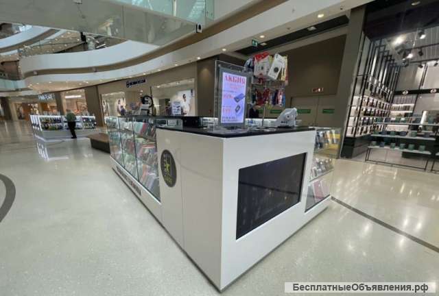 Торговый остров с мобильными аксессуарами