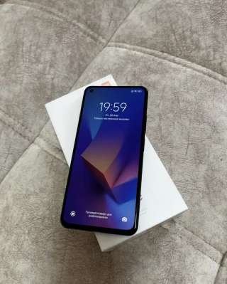 Телефон Xiaomi Mi 11 Lite 8/128