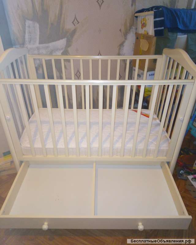 Детская кроватка Gandylyan / б/у