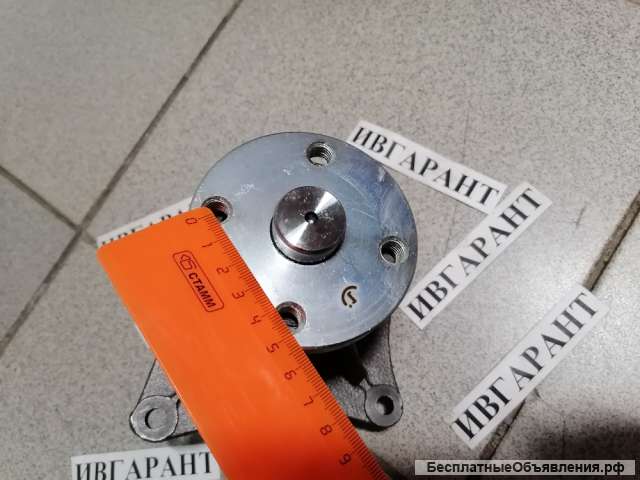 10R-7555 Водяная помпа 10R-7555, 10R7555