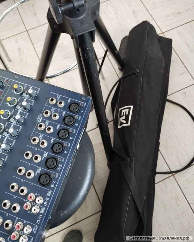 Комплект звуковой аппаратуры: Electro-Voice, QSC RMX2450, Yamaha MG