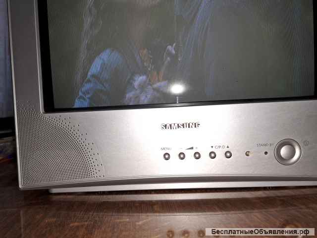 Телевизор Samsung, диагональ экрана 37 см