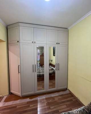 Отдам большой шкаф