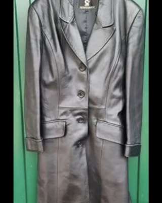 Кожаный плащ