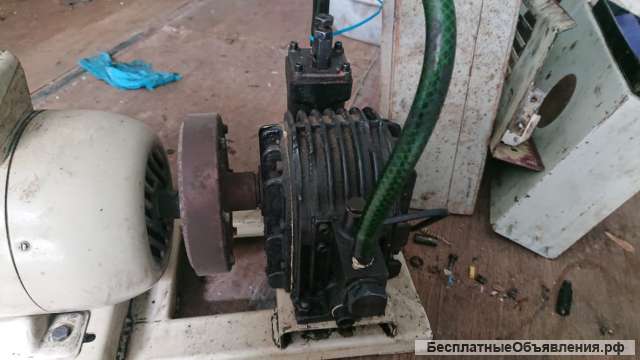 Электромотор с компрессором Чехословакия