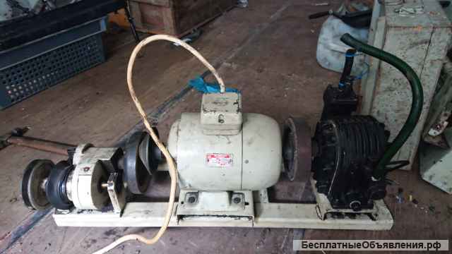 Электромотор с компрессором Чехословакия