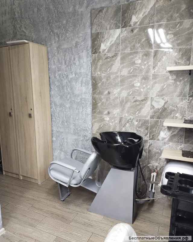 Сдается парикмахерское кресло