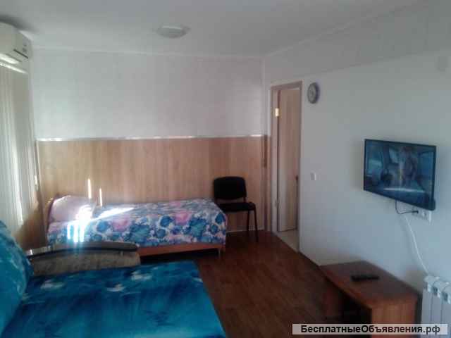 1 комнатная квартира посуточно, до моря 200 метров