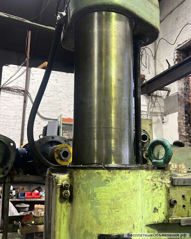 Станок радиально-сверлильный 2М55