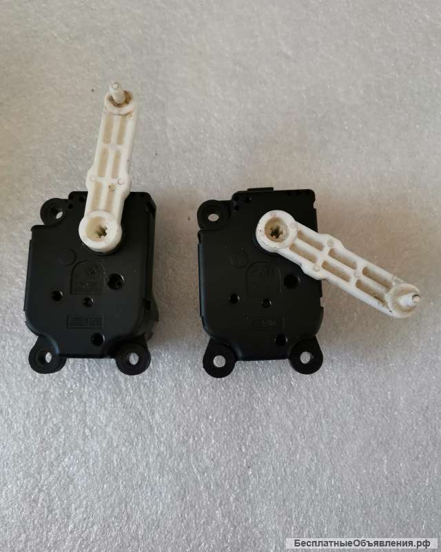 JWO500020 Моторчик заслонки отопителя Discovery 3 Range Rover Sport оригинальный