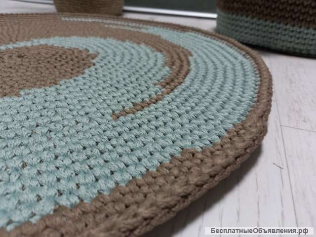 Вязаный ковер
