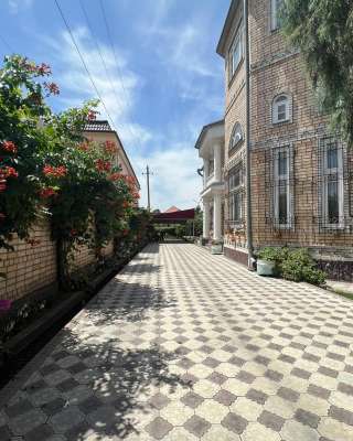 Большой Особняк 10ти комнатный общей площадью в 800м2