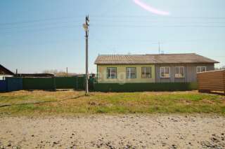 Квартиру в двухквартирном доме в селе Упорово