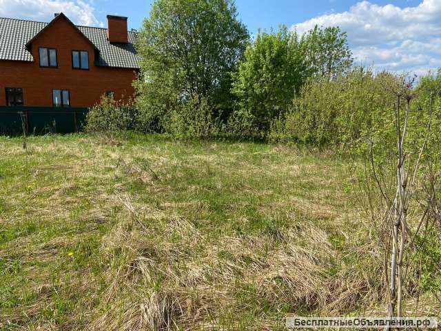 Земельный участок с домом в Наро-Фоминском районе д.Жедочи. свет на участке. Газ по границе.