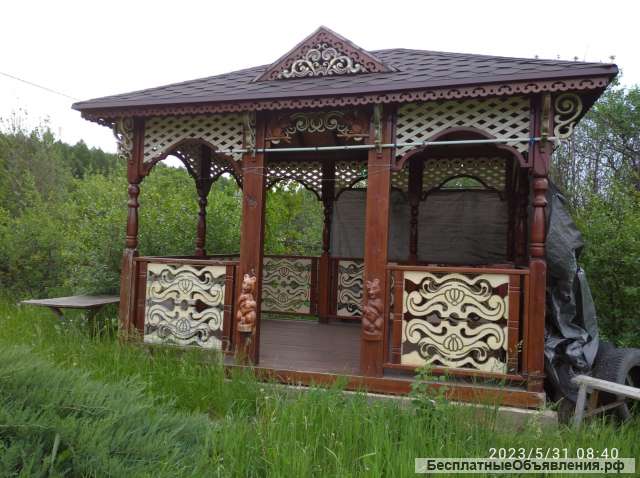 Беседка деревянная резная