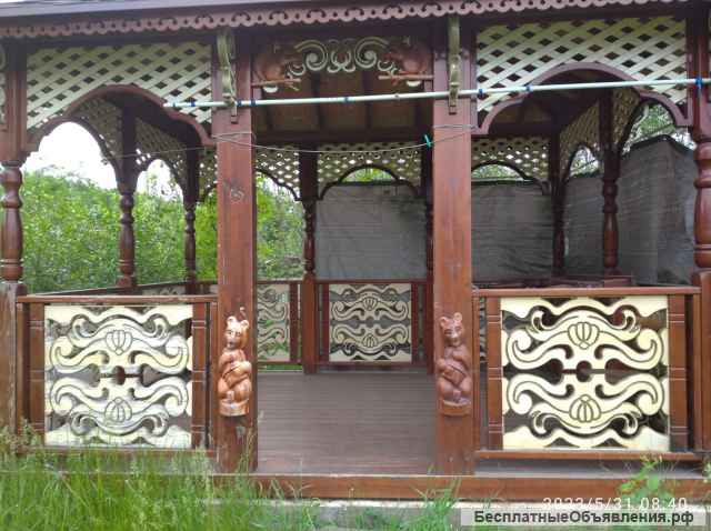 Беседка деревянная резная