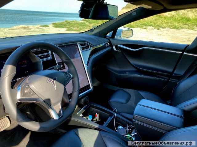 Tesla Model S P90D, 2016