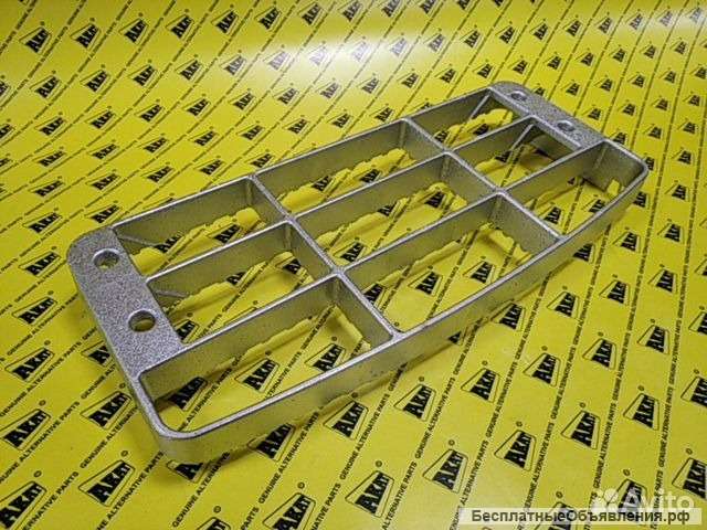 Подножка нижняя 410 мм JCB 331/27034