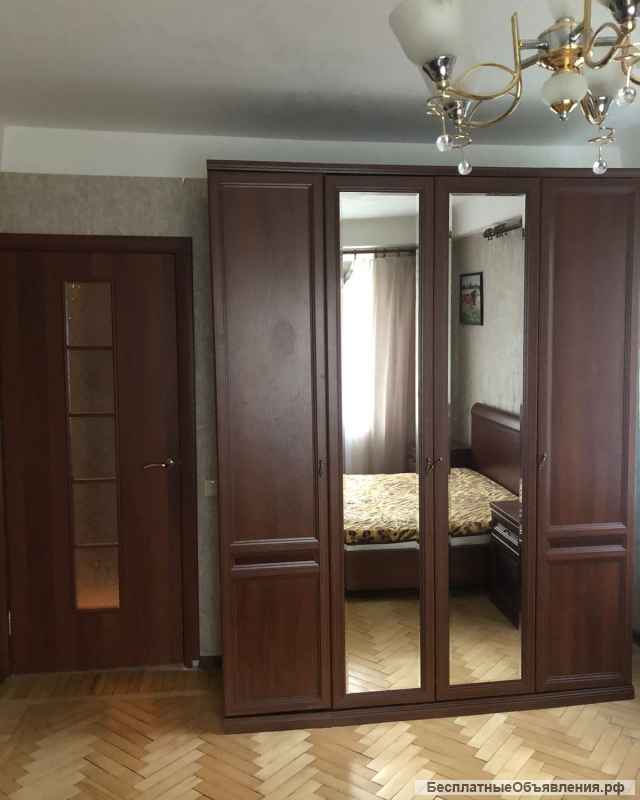 2ккв на длительный срок в пешей доступности от метро
