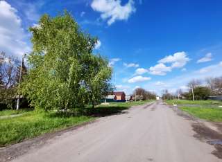 Участок, 25,0 соток, п. Щепкин, ул. Крестьянская, все коммуникации.