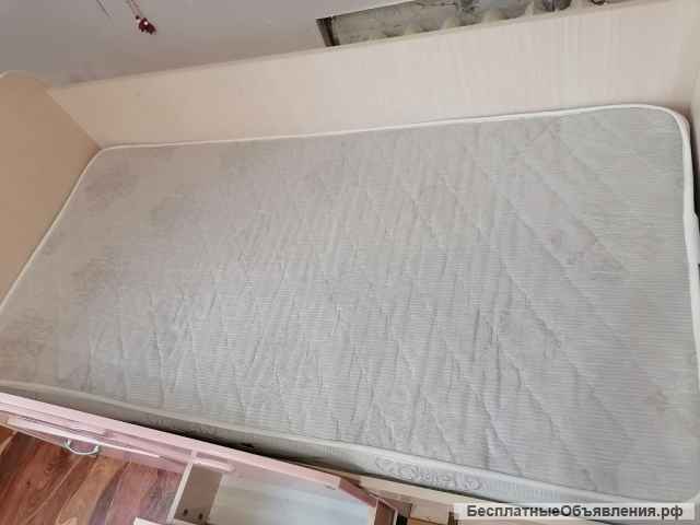 Кровать детскую для девочки