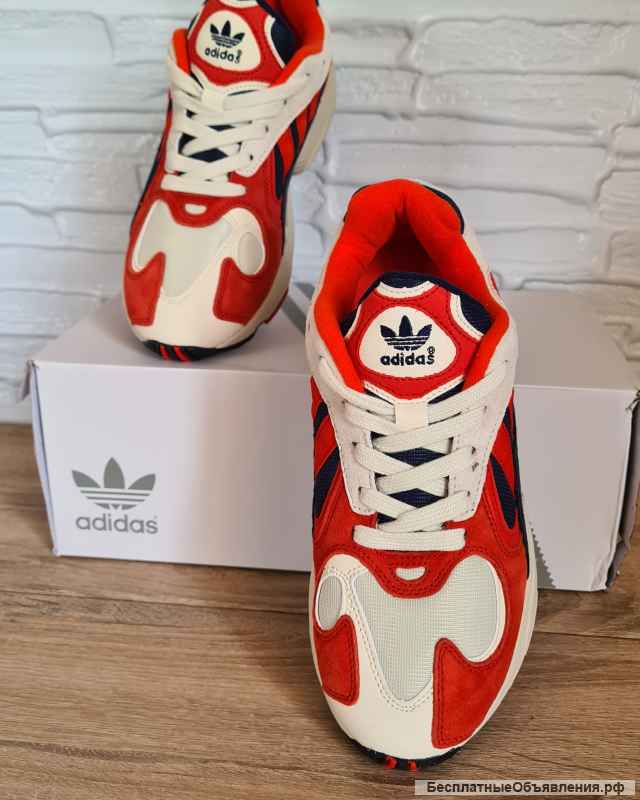 Кроссовка Adidas Yung 1