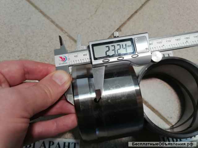 4443880 Втулка Hitachi 4443880 Ковш-рукоять